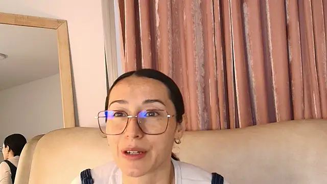 Ginevra esposito online show from 30, 3, 2026