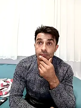 Snapshot of alex10alexx chatting on 8, 10, 2025 alex10alexx online show from 8, 10, 2025