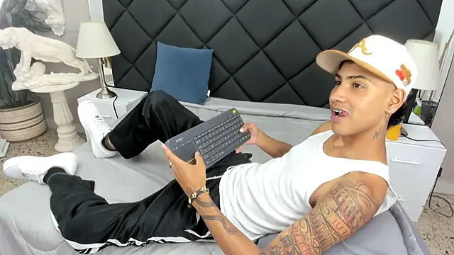 Denis Carpenter online show from 29, 11, 2025