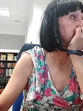 Snapshot of Emily_de_Carla chatting on 24, 11, 2025 Emily de Carla online show from 24, 11, 2025