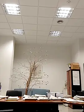 Emily de Carla online show from 6, 2, 2026