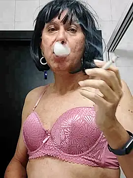 Snapshot of Emily_de_Carla chatting on 10, 10, 2025 Emily de Carla online show from 10, 10, 2025