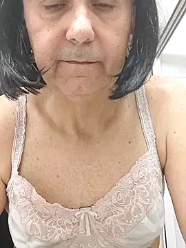 Snapshot of Emily_de_Carla chatting on 14, 10, 2025 Emily de Carla online show from 14, 10, 2025