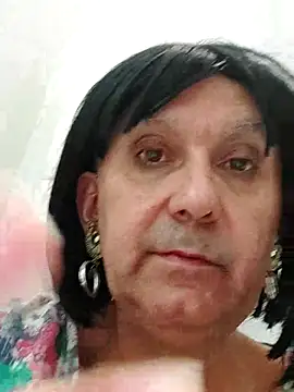 Snapshot of Emily_de_Carla chatting on 13, 11, 2025 Emily de Carla online show from 13, 11, 2025