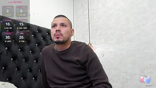 AndresSterling  online show from 18, 9, 2025