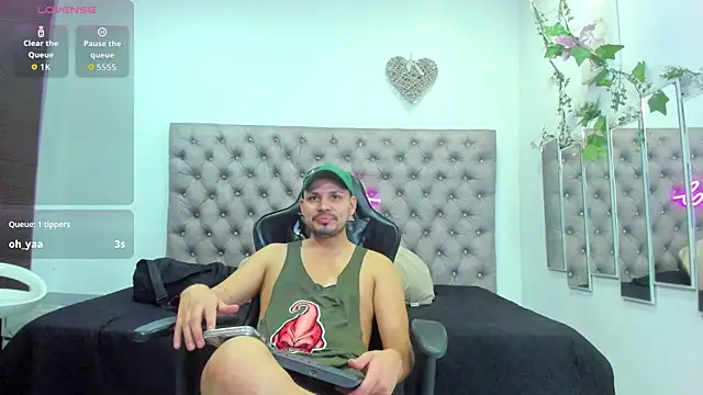 AndresSterling  online show from 10, 9, 2025