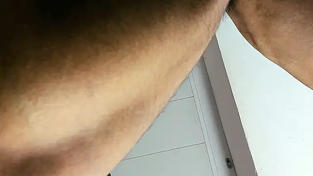 Snapshot of latinhotmuscle chatting on 10, 4, 2026 latinhotmuscle online show from 10, 4, 2026