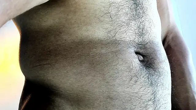 Snapshot of latinhotmuscle chatting on 22, 12, 2025 latinhotmuscle online show from 22, 12, 2025