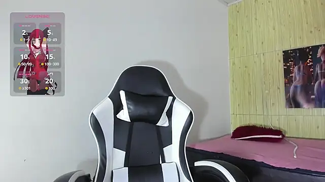 Raven Rouge  online show from 2, 12, 2025