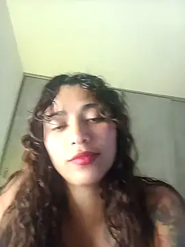 Vikyvoyeur online show from 6, 3, 2026