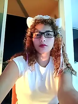 Vikyvoyeur online show from 27, 9, 2025