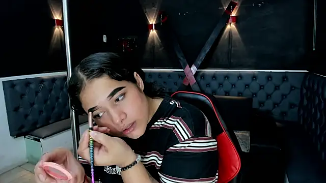 Stephy  online show from 6, 11, 2025