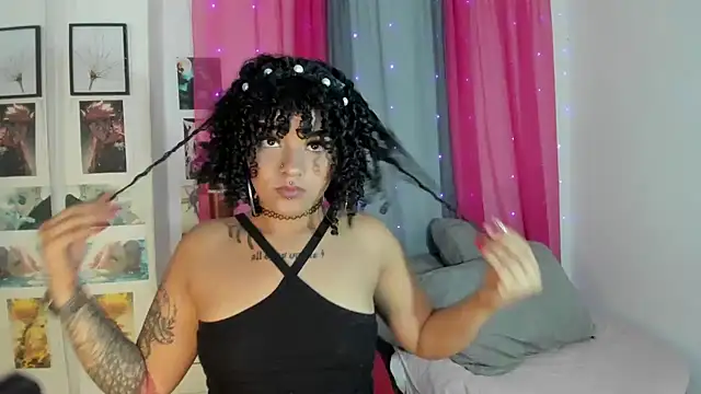 Snapshot of Darkflama1 chatting on 10, 11, 2025 Darkflama1 online show from 10, 11, 2025