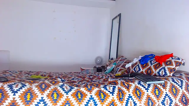 zhannaya jhaen  online show from 3, 10, 2025