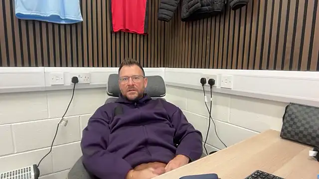 bilf1978 online show from 12, 2, 2026