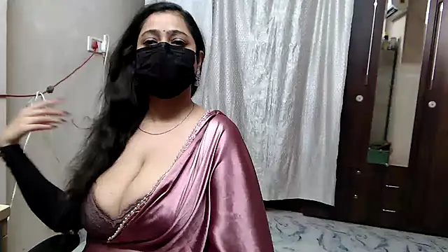 Snapshot of sexy_indianboobs chatting on 17, 5, 2026 sexy indianboobs online show from 17, 5, 2026