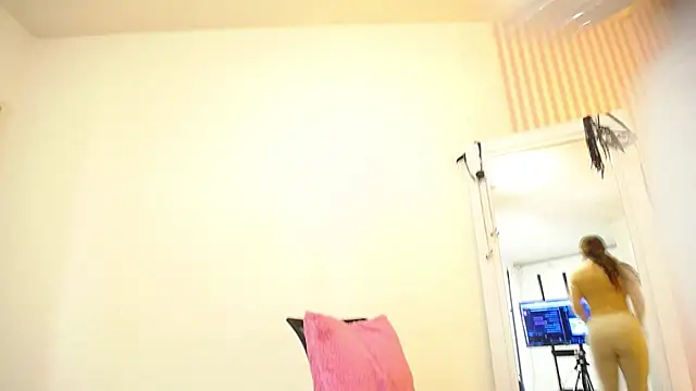 ViictoriaJones  online show from 27, 11, 2025