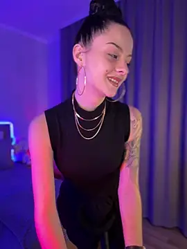 bigJuicyPussy online show from 6, 3, 2026