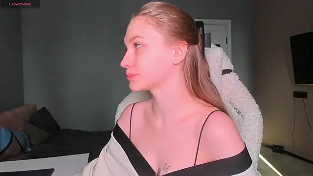 Snapshot of Ammi_bliss chatting on 14, 11, 2025 Ammi bliss online show from 14, 11, 2025