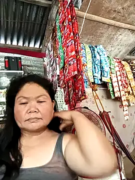 Snapshot of Mari_fvcks chatting on 8, 10, 2025 Mari fvcks online show from 8, 10, 2025