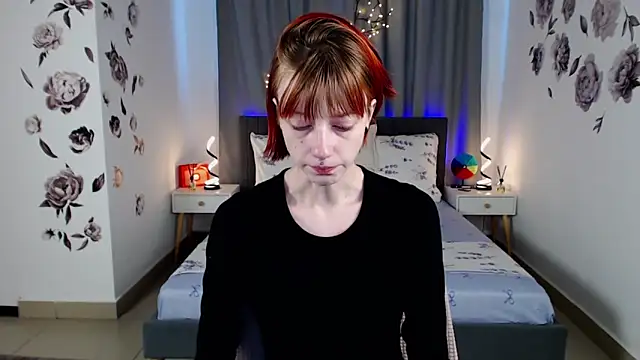 Snapshot of AveryLia chatting on 30, 9, 2025 AveryLia online show from 30, 9, 2025