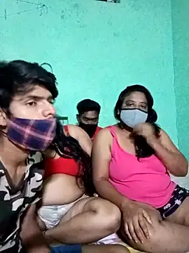 LoveOnStream online show from 1, 11, 2025