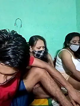 LoveOnStream online show from 2, 11, 2025