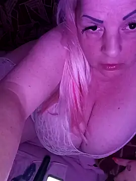 AnnStefanixh online show from 27, 4, 2026
