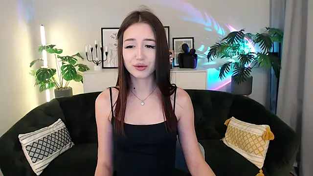 Snapshot of BlackEyesGirl chatting on 15, 11, 2025 BlackEyesGirl online show from 15, 11, 2025