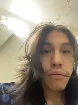 heytherepeoples717 online show from 13, 1, 2026