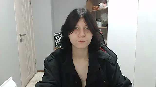 TinaQuiin online show from 6, 10, 2025