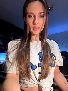 Snapshot of _shadylady_ chatting on 23, 11, 2025 shadylady online show from 23, 11, 2025