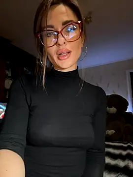 Snapshot of _shadylady_ chatting on 2, 11, 2025 shadylady online show from 2, 11, 2025