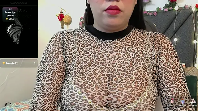 IndraKaur  online show from 20, 4, 2026