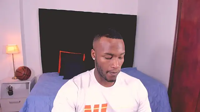 Snapshot of chrstian_lewis1 chatting on 9, 10, 2025 chrstian lewis1 online show from 9, 10, 2025