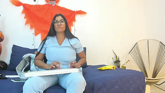  Miaa khalifa  online show from 27, 10, 2025