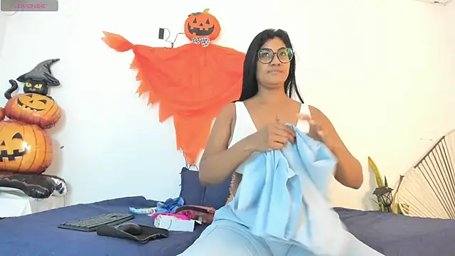  Miaa khalifa  online show from 22, 10, 2025