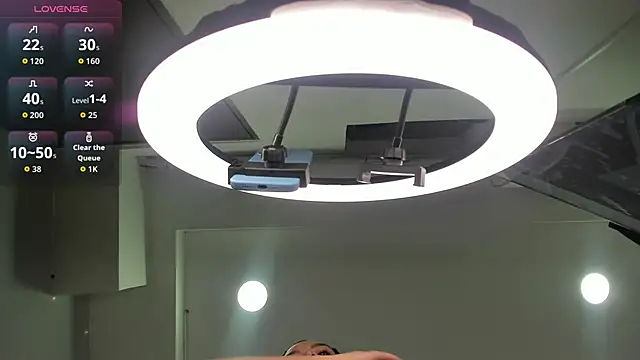 Snapshot of aurora_tziu chatting on 14, 5, 2026 aurora tziu online show from 14, 5, 2026