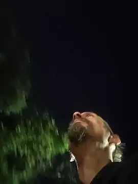 Snapshot of maxpowers84 chatting on 4, 11, 2025 maxpowers84 online show from 4, 11, 2025