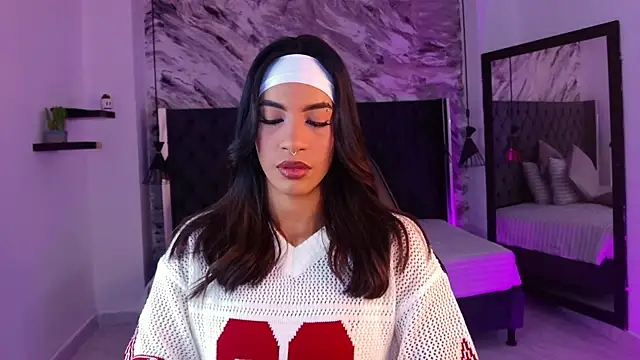 kitty collins  online show from 7, 4, 2026