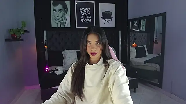 kitty collins  online show from 20, 10, 2025