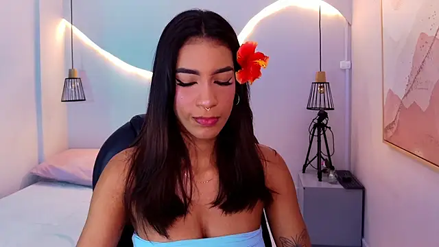 kitty collins  online show from 30, 3, 2026