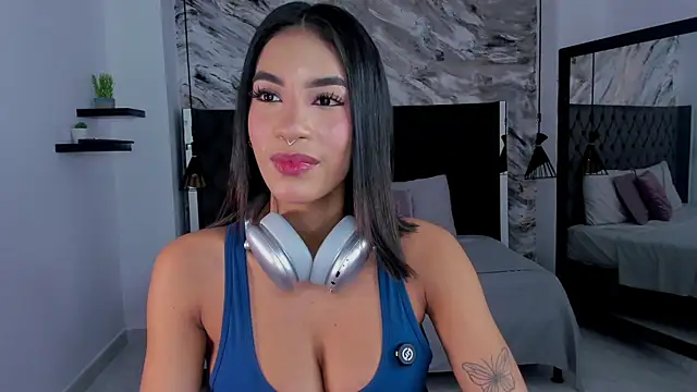 Snapshot of kitty_collins_ chatting on 11, 5, 2026 kitty collins online show from 11, 5, 2026