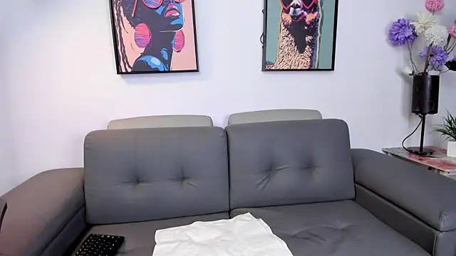 leyah  online show from 20, 3, 2026