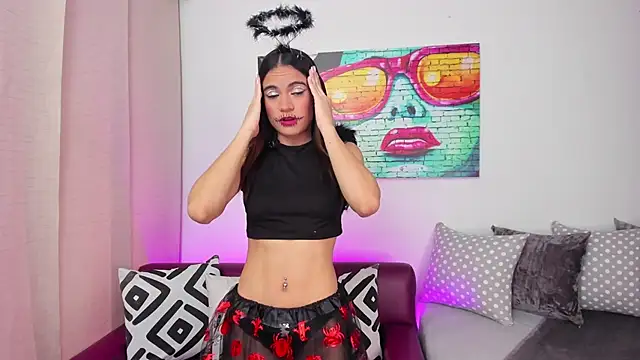 leyah  online show from 31, 10, 2025