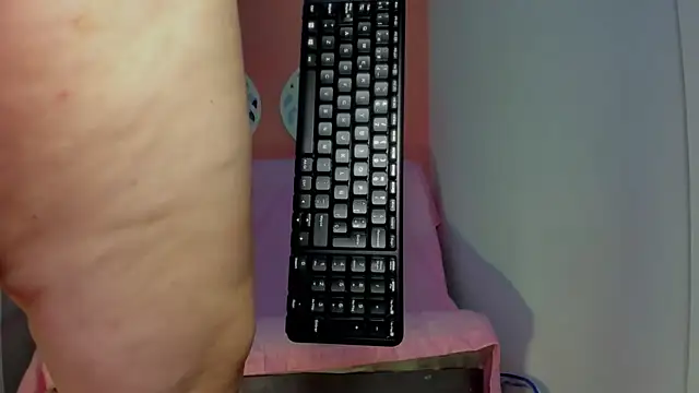 Snapshot of ThiccyLexxy chatting on 1, 11, 2025 ThiccyLexxy online show from 1, 11, 2025