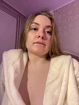 DeniMilkyyyyy online show from 28, 9, 2025