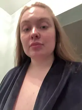 DeniMilkyyyyy online show from 21, 4, 2026