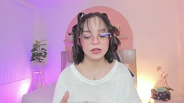 Clara Luu online show from 15, 4, 2026