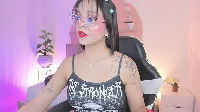 Clara Luu online show from 25, 4, 2026